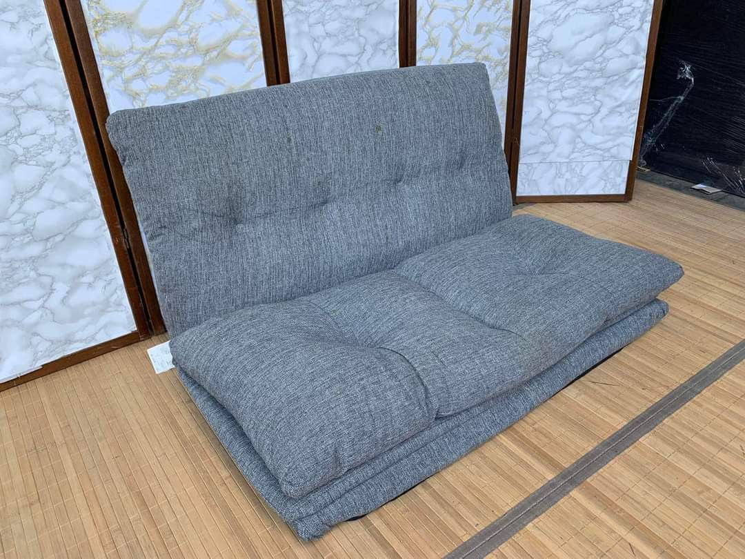 Nitori Floor Sofabed 40”L x 81”W (Category: Sofas) located in Manila. Submitted by Hezcki (Listing ID 1209338178, Image 3). Description: .