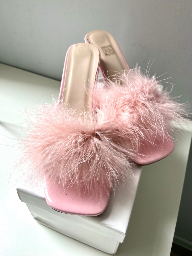 Fluffy fur deals heels