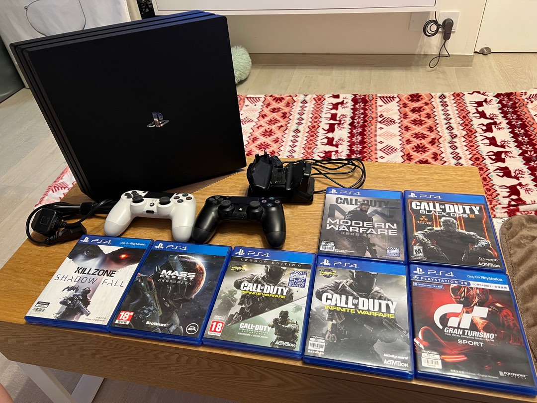 Playstation 4 Pro 1TB with 2 original controllers+charging stand ...