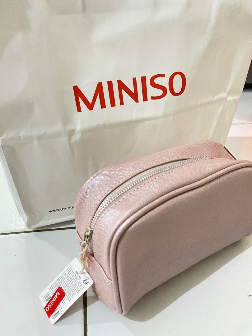 Pouch miniso top