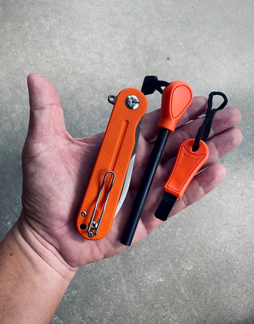 Professional XL Ferro Rod with Ambidextrous striker special one time