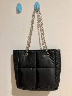 Preloved Puffy Bag