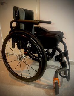 Quickie HELIUM Active 14” (width) Wheelchair
