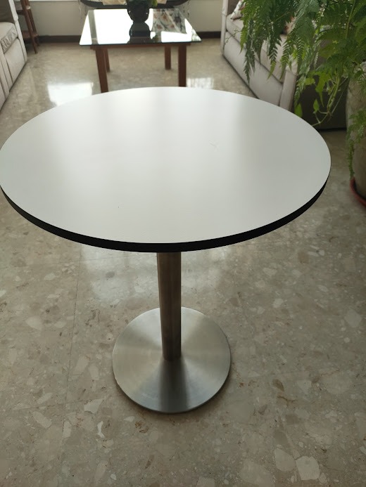 Round Tables for multiple usages in home or office, Computers & Tech ...