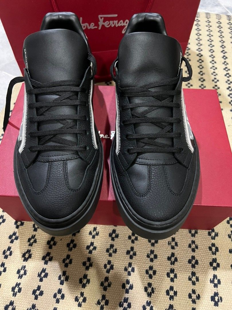 Salvatore ferragamo store borg sneakers