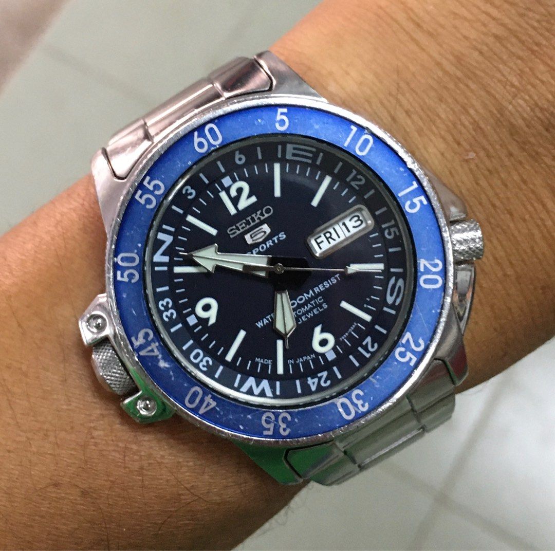 Seiko 5 Sports Land Shark Men s Fashion Watches Accessories