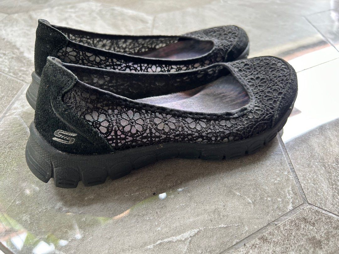 Skechers Lace Flats Women s Fashion Footwear Flats on Carousell