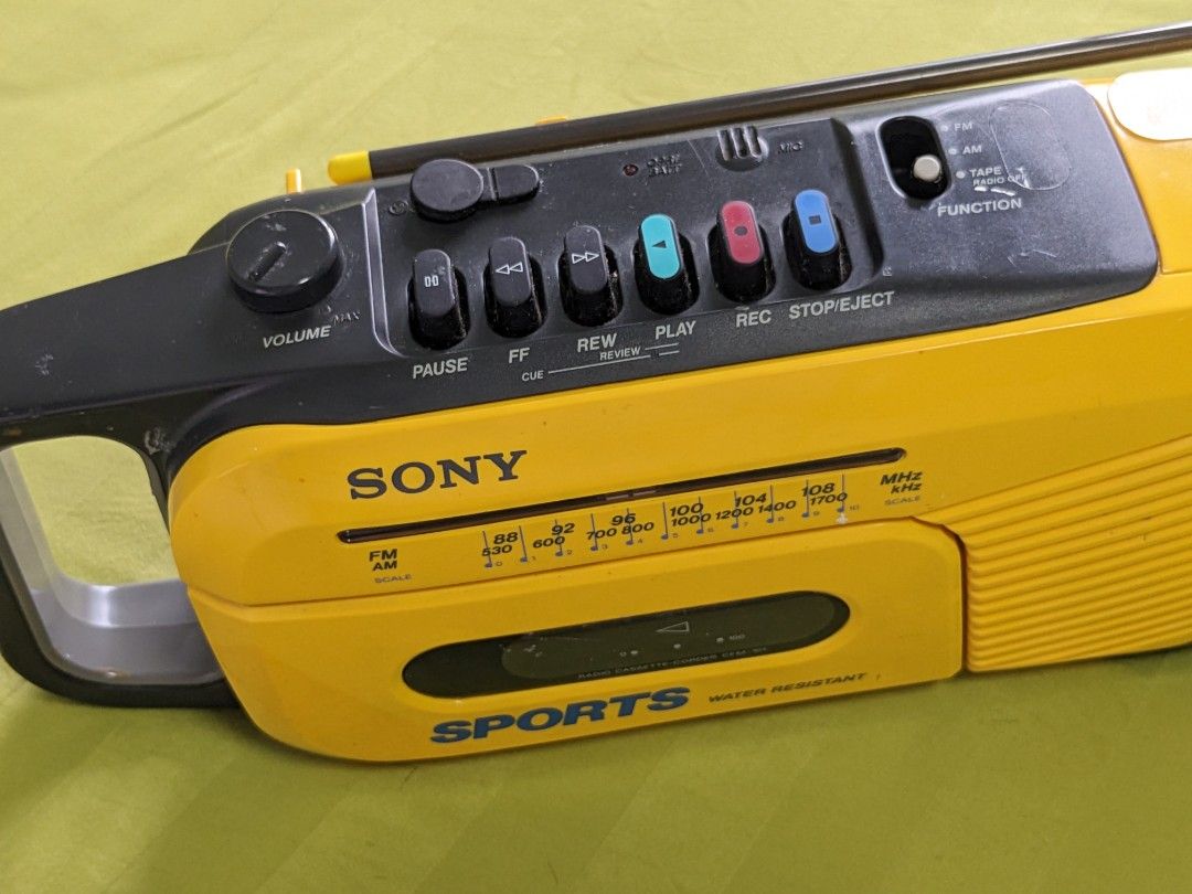 sony sports CFM-101 ラジカセ - ポータブルプレーヤー