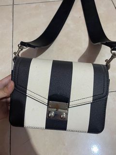 (Kategori: ) berada di . Dikirim oleh ppepreloved (ID iklan 1209388723, Gambar 1). Deskripsi: .