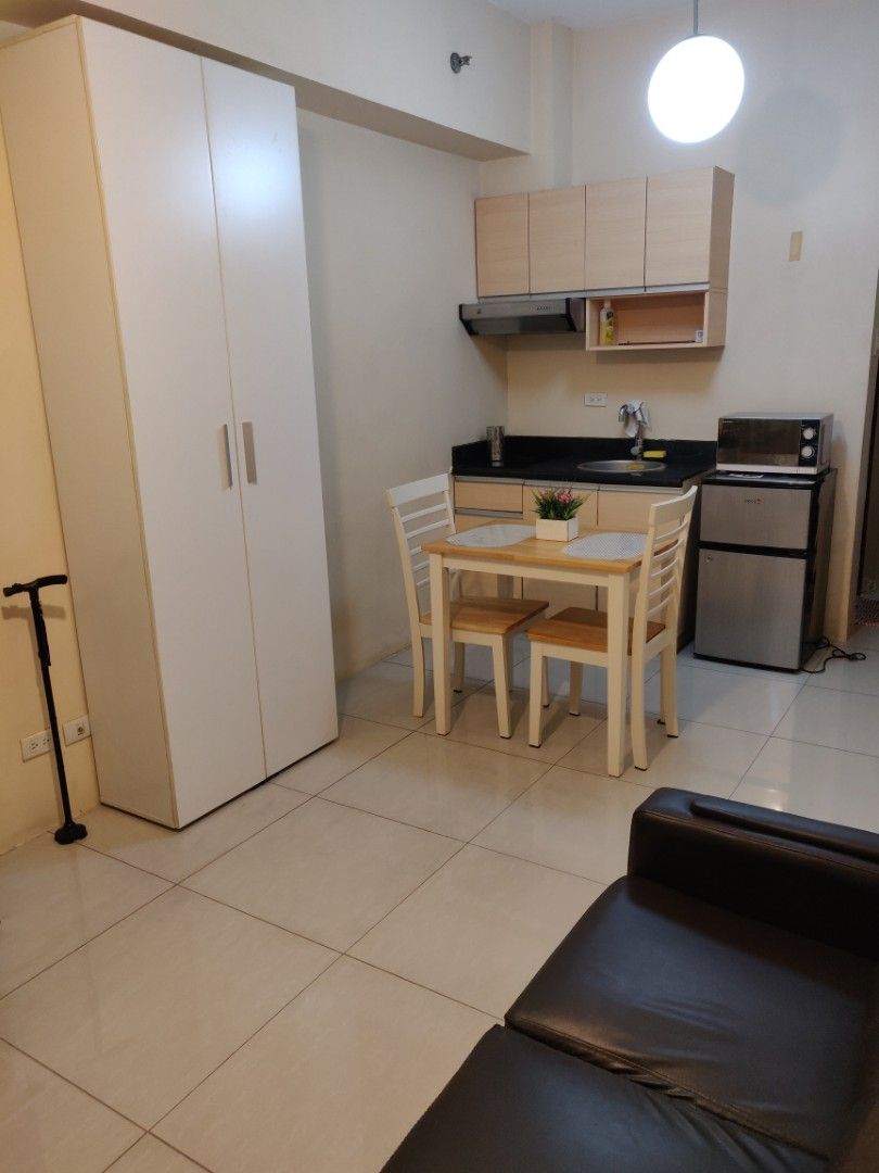 The Beacon Makati Don Chino Roces cor Arnaiz Ave, Property, Rentals
