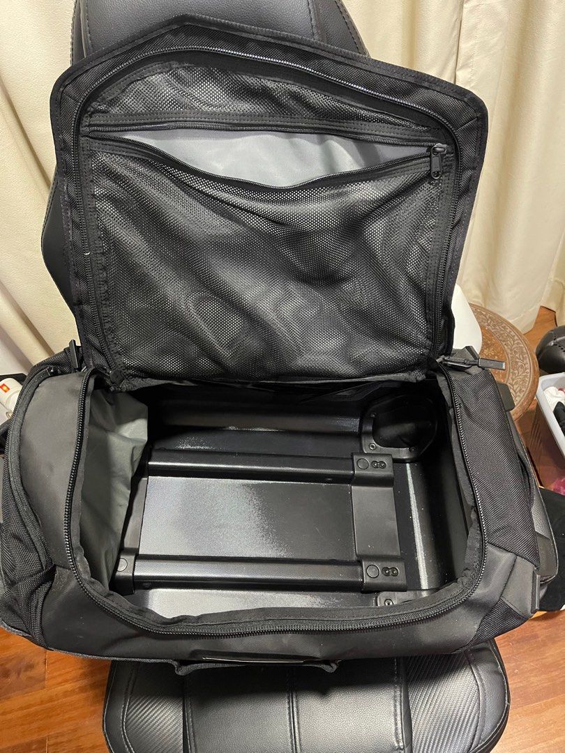 THE NORTH FACE ROLLING THUNDER 22 TNF BLACK 40L Men s Fashion