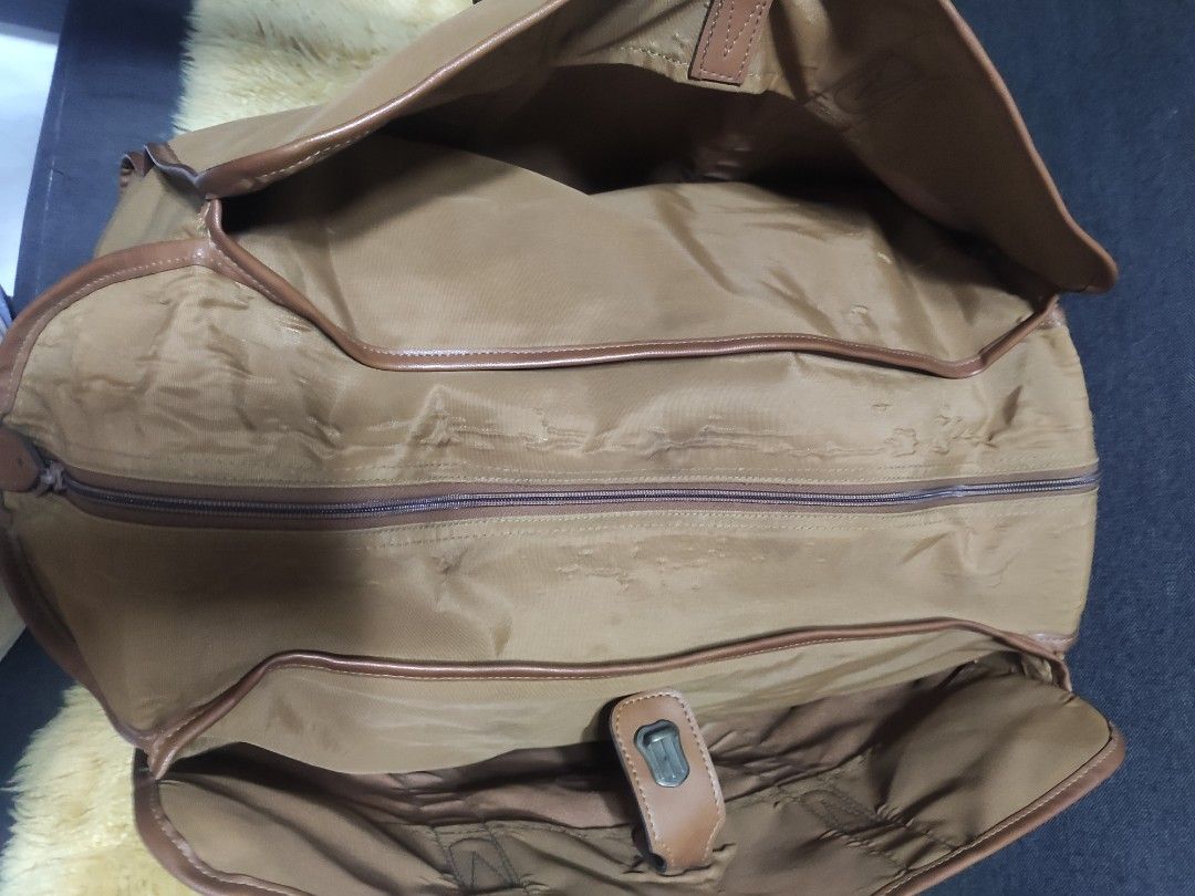 Travel bag from Japan used, Women's Fashion, Bags & Wallets, Tote Bags on Carousell