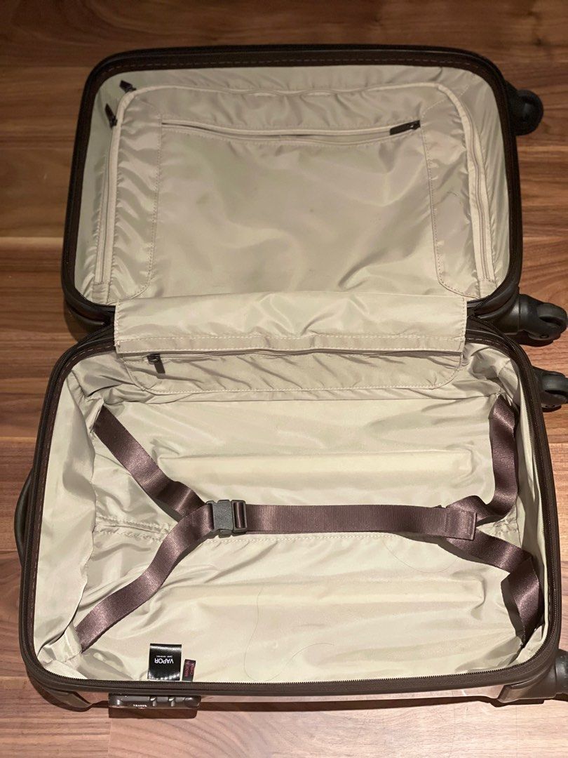 Tumi cabin bag, Hobbies & Toys, Travel, Luggage on Carousell