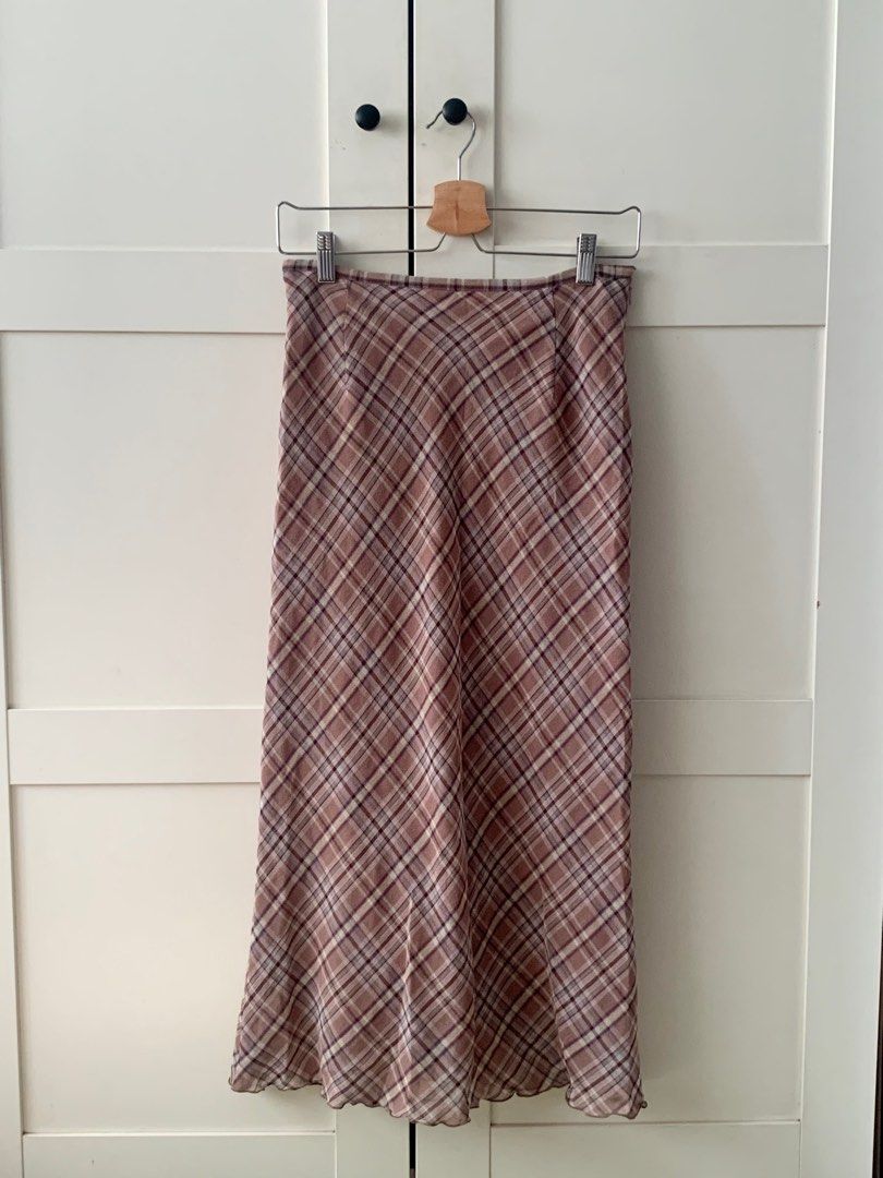 Vintage linen skirt, Women's Fashion, Bottoms, Skirts on Carousell