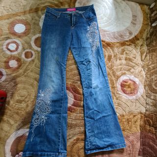 (Category: ) located in . Submitted by kattylove (Listing ID 1209267094, Image 1). Description: .