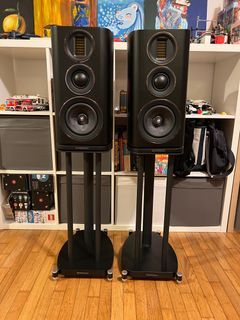 Wharfedale Evo 4.2 with stand