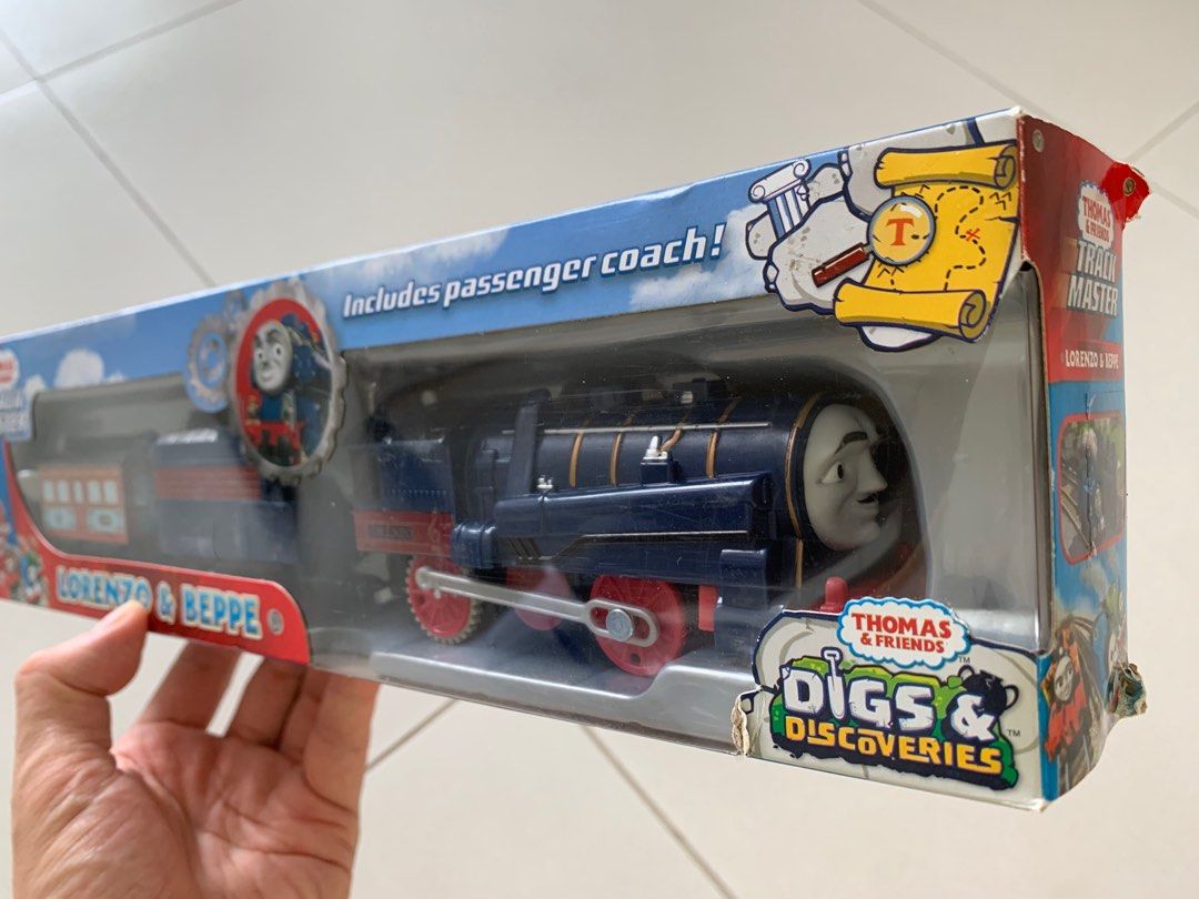 Thomas and friends trackmaster lorenzo and pepe hot sale