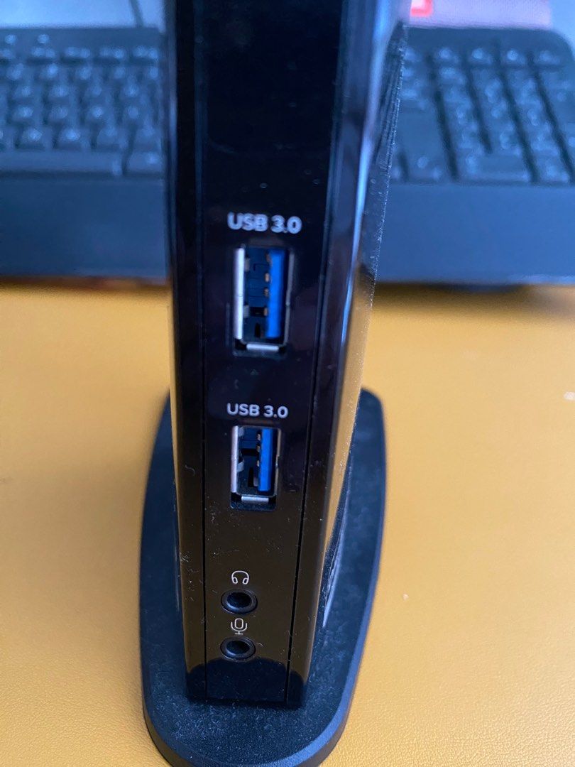 11 in 1 dual display Plugable docking station, Computers & Tech, Parts