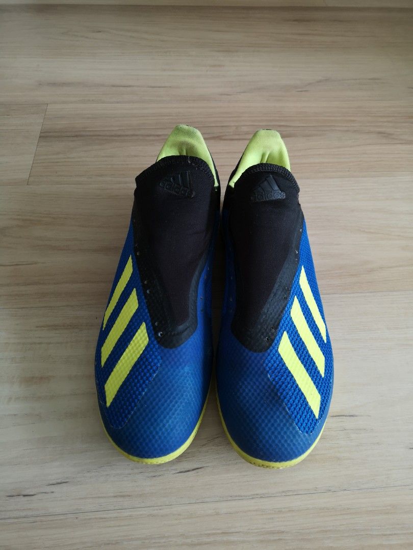 indoor court football shoes