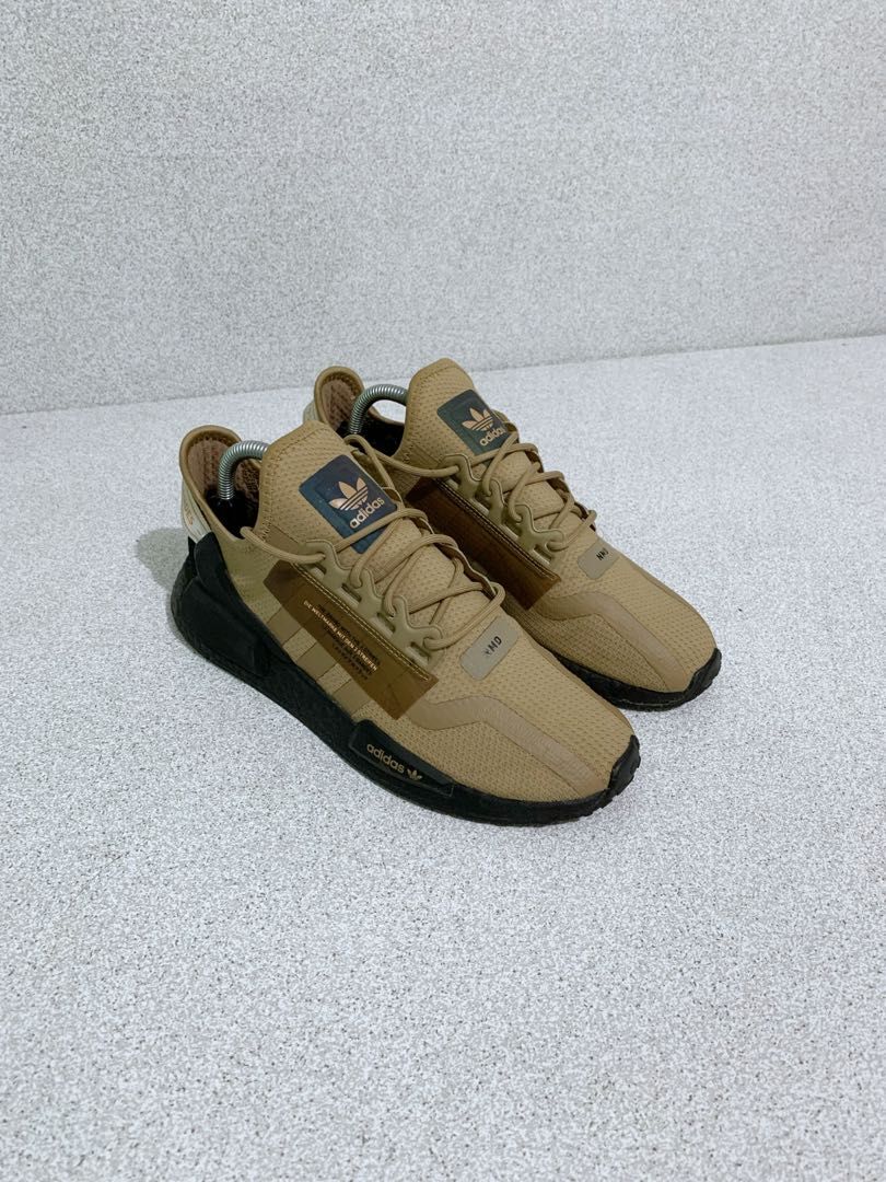 adidas nmd r1 v2 cardboard fy6861
