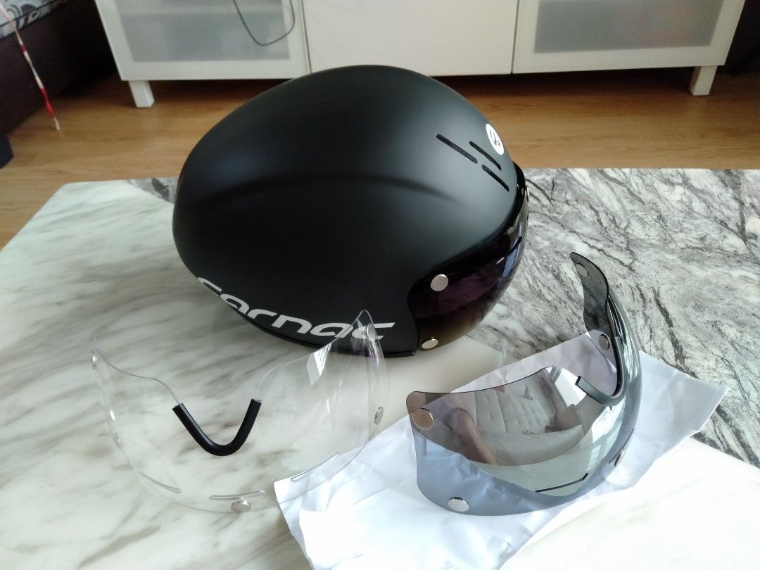 carnac aero road helmet