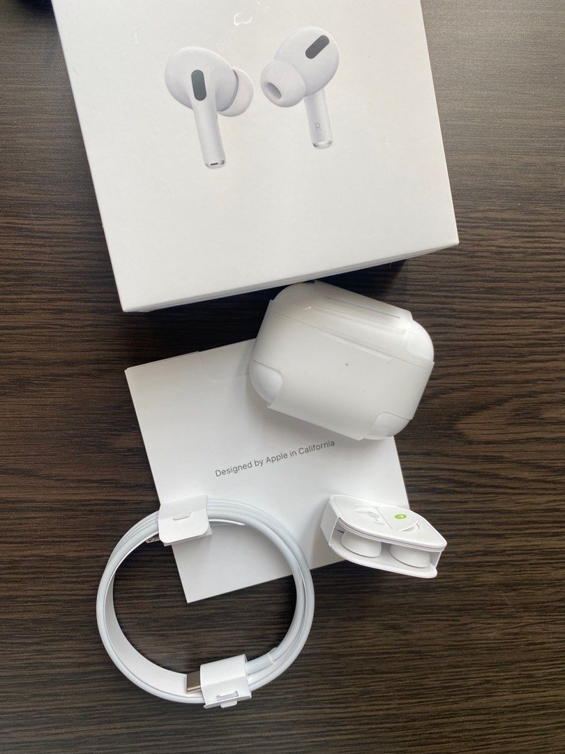 Apple AirPods Pro MagSafe Charging Case Only, Audio, Earphones on Carousell