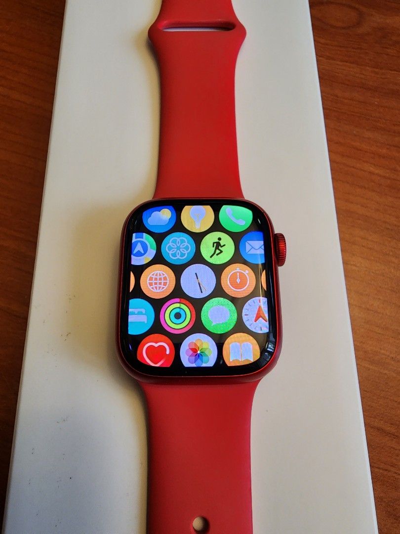 Apple Watch Series 8, Mobile Phones & Gadgets, Wearables & Smart