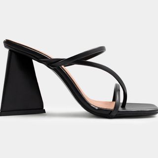 (Category: ) located in . Submitted by thriftwithq (Listing ID 1209546580, Image 1). Description: .