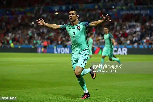 Portugal Cristiano Ronaldo #17 Retro Jersey Home Replica Euro Cup 2004