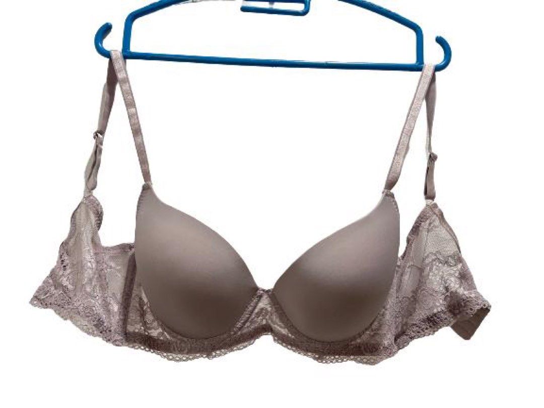 Bra Pierre Cardin C34 (Grey), Women's Fashion, New Undergarments &  Loungewear on Carousell