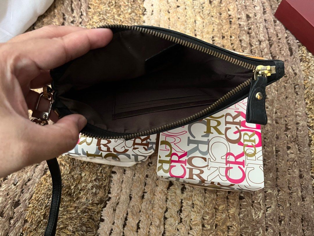 Carlo hotsell rino wristlet