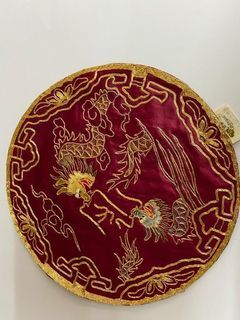 Chinese New Year Good quality Shanghai Gold Silver Embroidery Dragon and Phoneix Design Placemat/Vase Placemat 中國新年優質上海金銀刺繡龍和鳳凰設計餐墊/花瓶餐墊