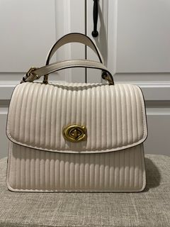 （分類：）位於 。 由 gloriaemma 提交（商品編號 1209601808，圖片 1）。簡介： 。