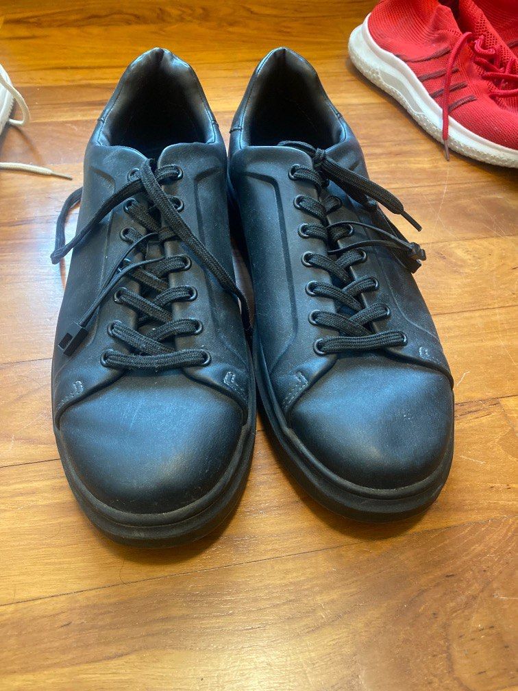 Combo offer 3 shoes very affordable