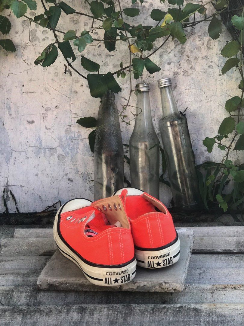 Converse low red 37 Fesyen Wanita Sepatu di Carousell