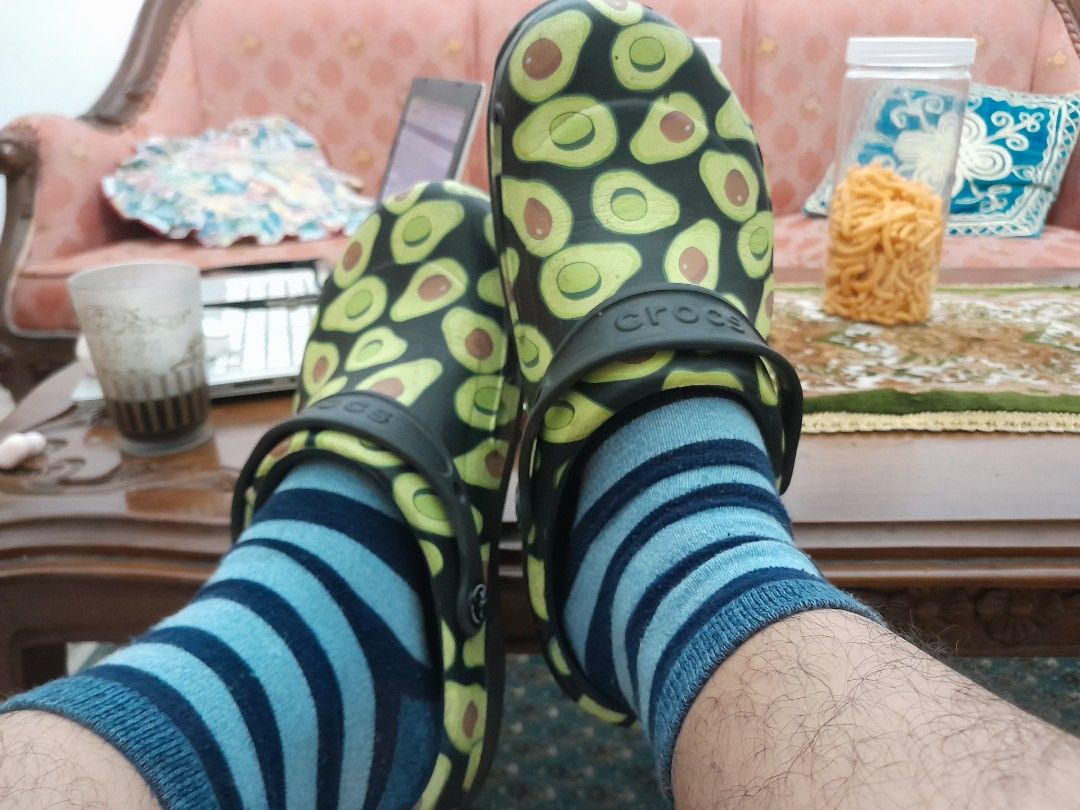 Crocs shop bistro avocado