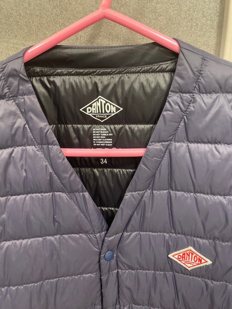 Danton downs jacket （分類：外套及戶外衣服）位於 Hong Kong。 由 tutubear 提交（商品編號 1209612402，圖片 3）。簡介： - 99 % new - size 33 - navy blue 。