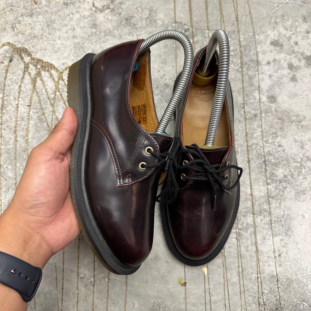 Dr martens brook store