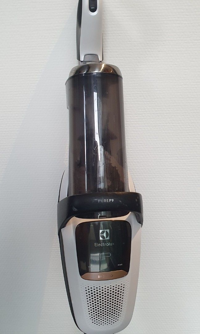 Electrolux Cordless Vacuum Cleaner (Pure F9), TV & Home Appliances