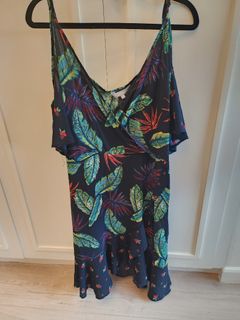 (Category: ) located in . Submitted by FashionAtWork (Listing ID 1209534292, Image 1). Description: .