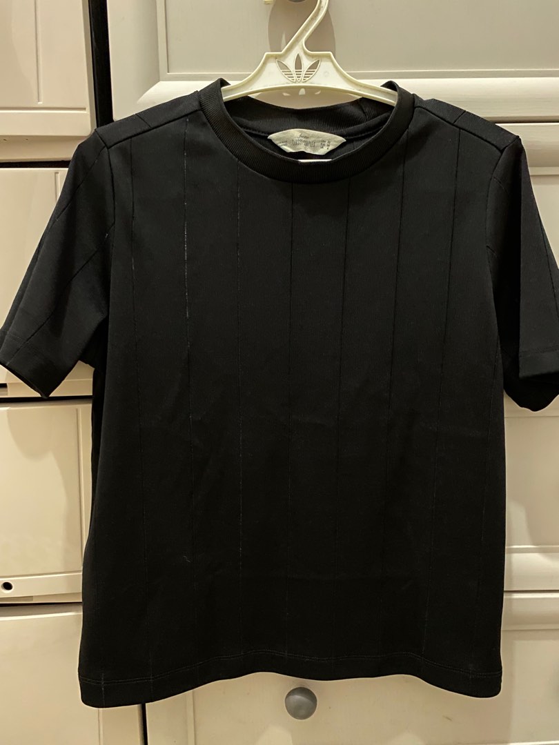 Forme Top, Women's Fashion, Tops, Blouses on Carousell