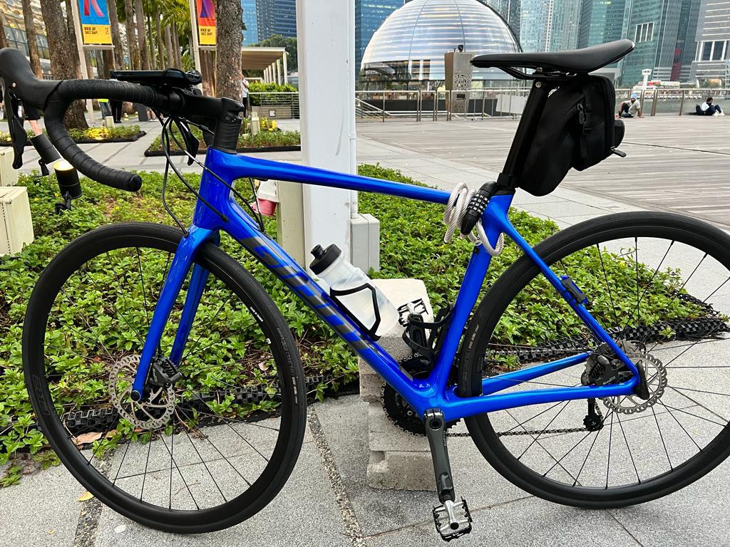 GIANT TCR ADVANCED 3 DISC ROAD BIKE Sports Equipment Bicycles