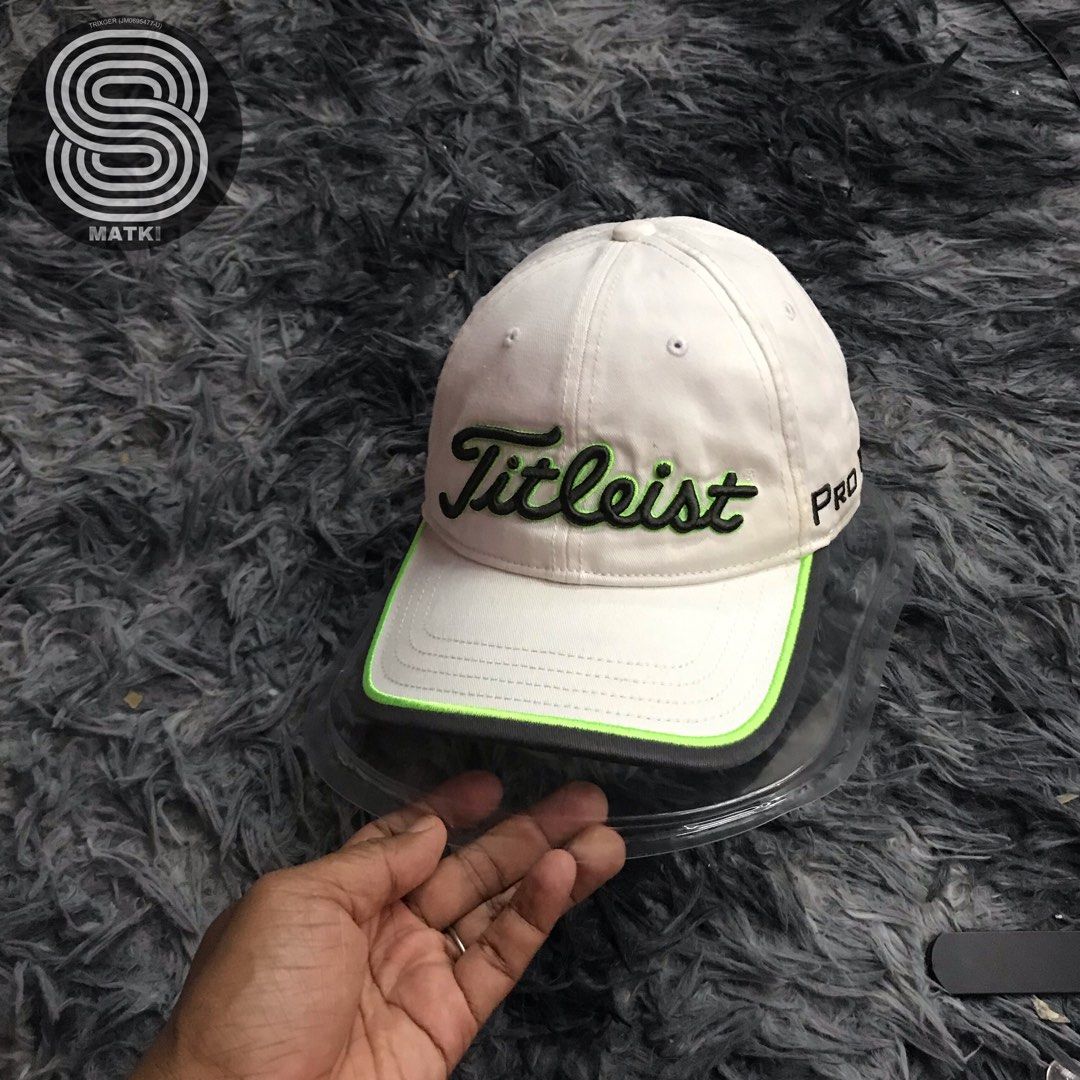 Titleist sale green cap