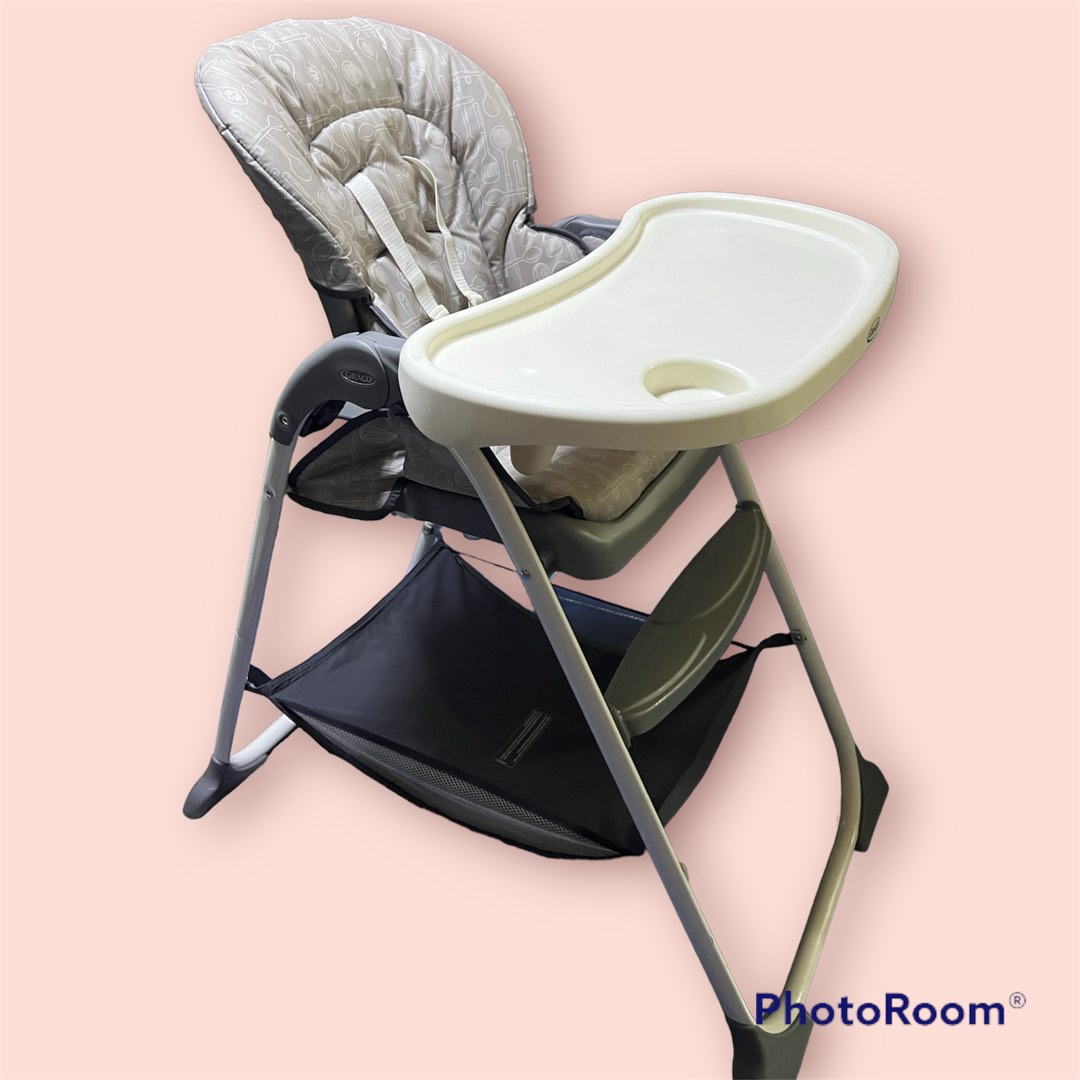 Graco Slim Snacker High Chair Highchair, Babies & Kids, Nursing
