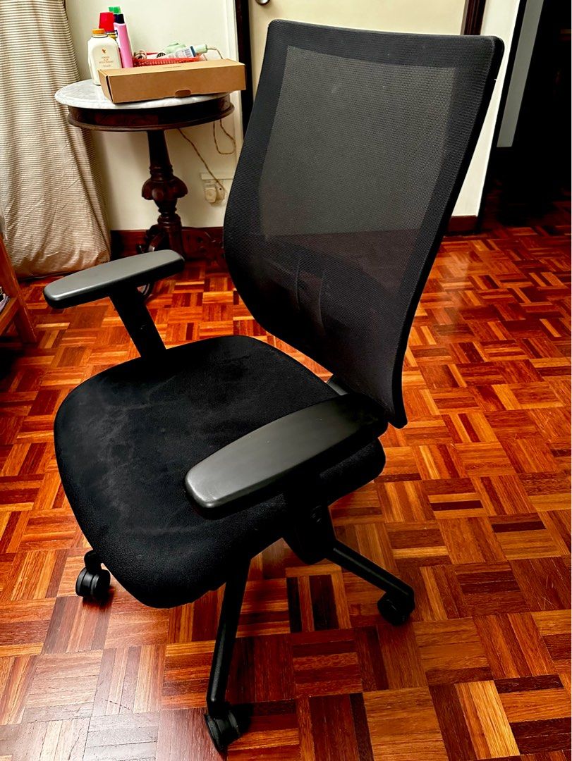 Haworth EZ65 chair