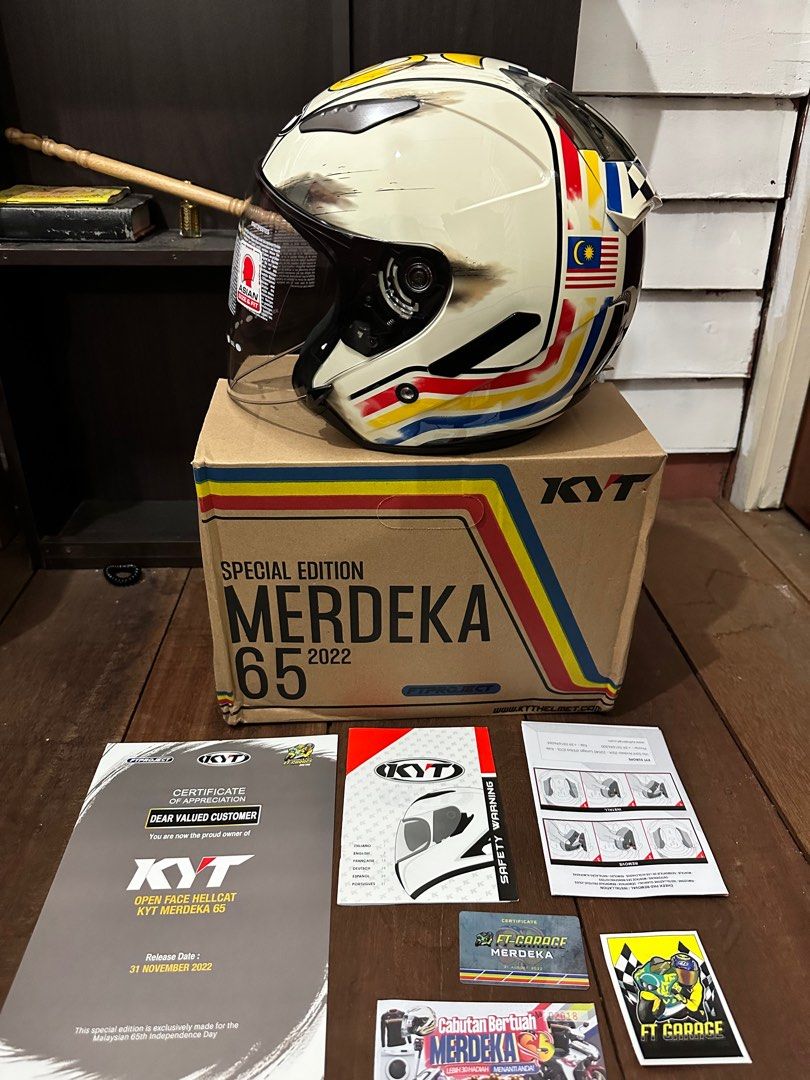 Helmet kyt Merdeka 65, Sports Equipment, Other Sports Equipment and