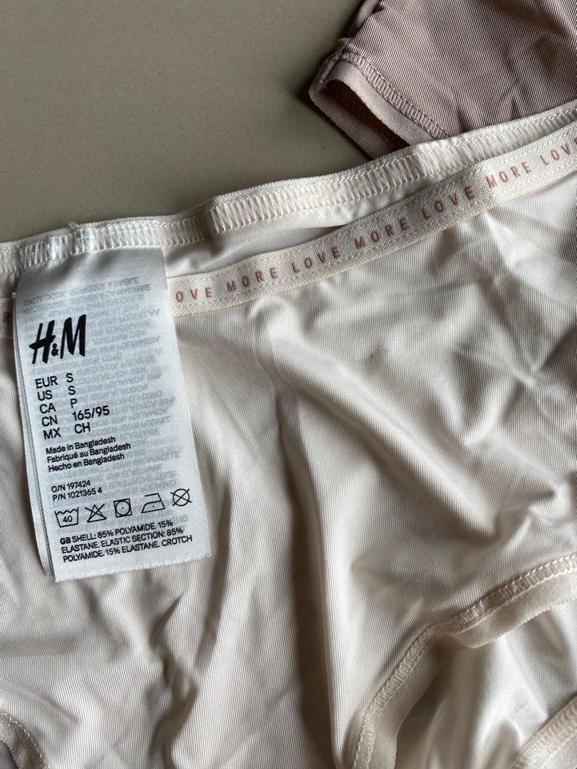 H&M 2-Pack Hipster Panties S, Women's Fashion, Undergarments & Loungewear  on Carousell