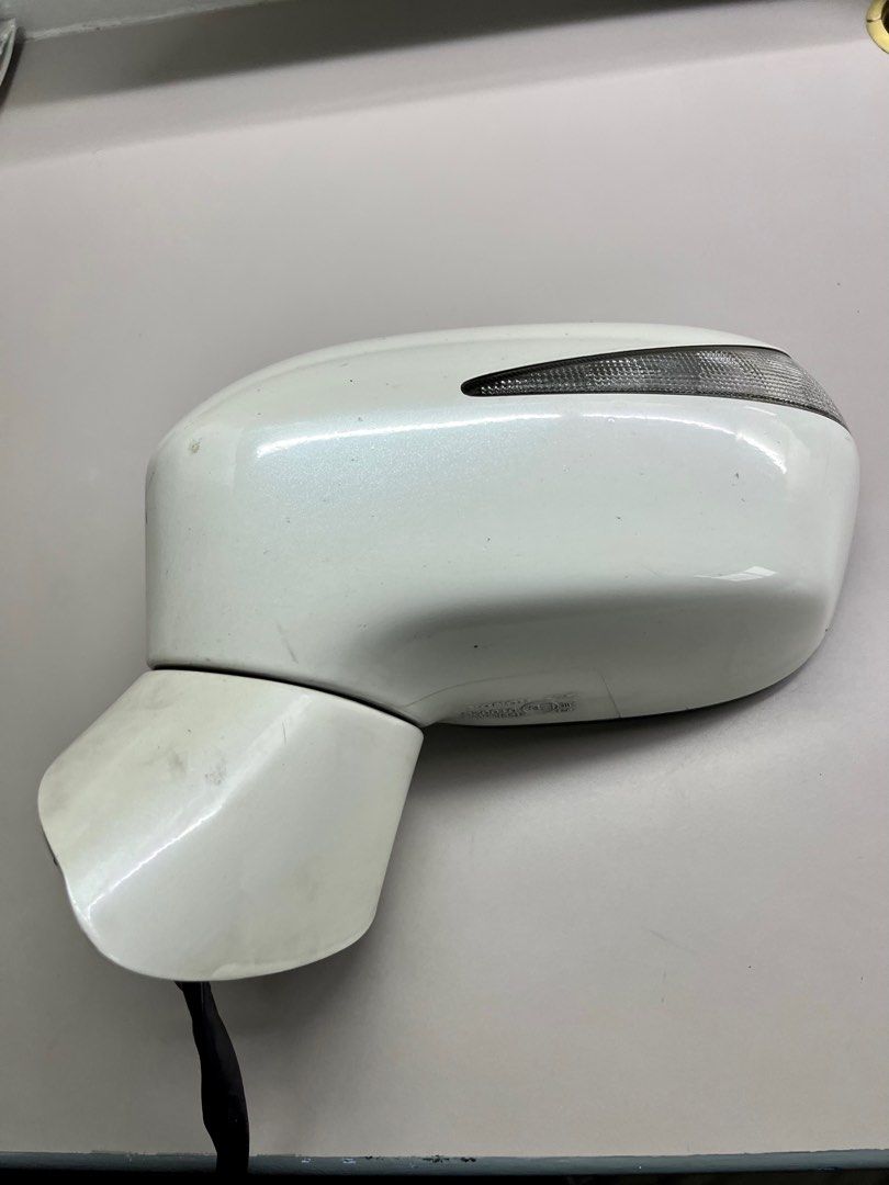 Honda Civic FD Side mirror, Car Accessories, Accessories on Carousell