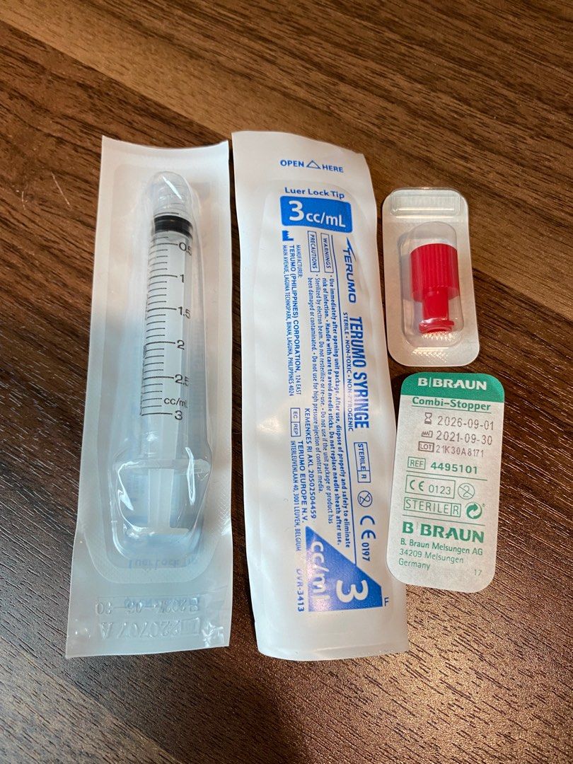 Hospital grade colostrum harvesting syringes, Babies & Kids, Maternity