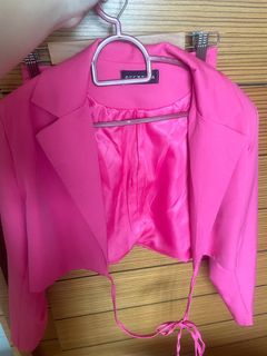 (Category: ) located in . Submitted by clothypreloved (Listing ID 1209511332, Image 1). Description: .